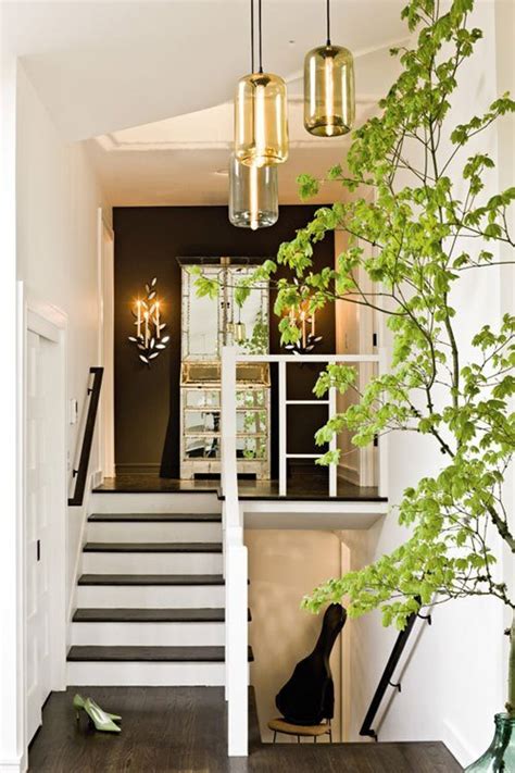 25 Modern Staircase Landing Decorating Ideas To Get Inspired