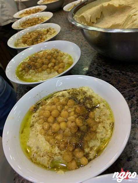 2 cloves garlic, crushed with a dash of salt. Foul, Hummus, Balila, Fatteh and Bayd b Awarma: From Beirut to Jounieh :: NoGarlicNoOnions ...