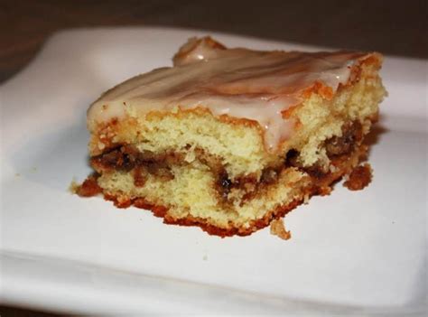 1 box duncan hines yellow cake mix. Honey Bun Cake | Recipe | Honey bun cake, Honey buns, How sweet eats
