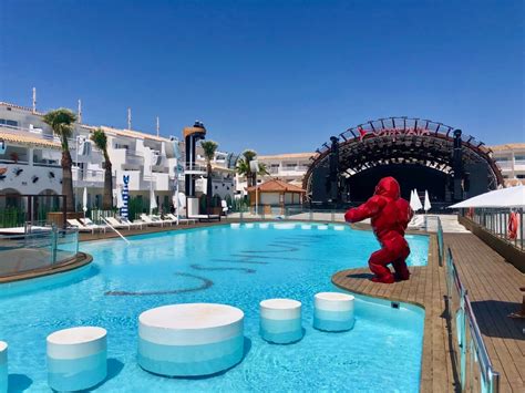 Ushuaïa Ibiza Beach Hotel Review The Luxury Editor