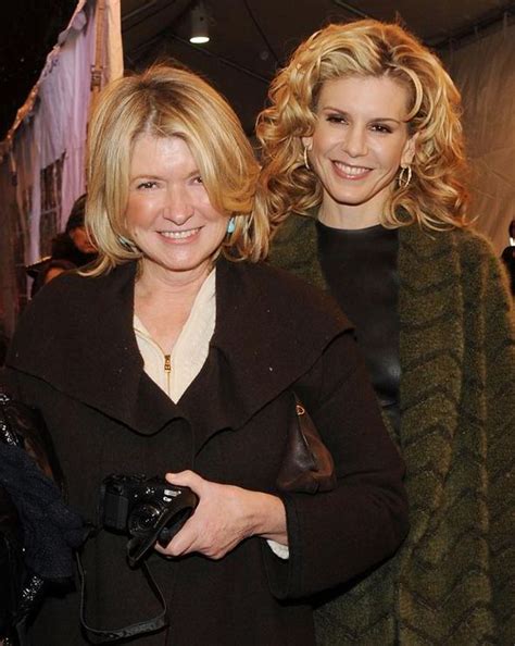 Martha Stewart 72 Reveals Shes Looking For Love Again Celebrity
