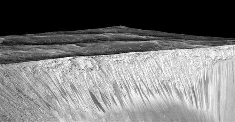 Nasa Discovers Salty Liquid Water Flows Intermittently On Mars Today
