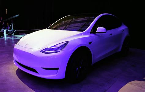 When you swap from tesla to ford, the lack of isolation in the model y is apparent and makes the ford seem a bit more refined. Deutsche Bank Claims Tesla Model Y Production To Start In ...