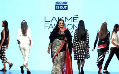 breaking all gender stereotypes activist laxmi narayan tripathi turns showstopper at lifw