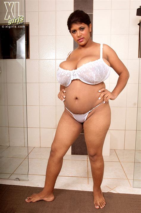 Curvy Kristina Milan Exposes Her Enormous Natural Boobs 1 Of 2