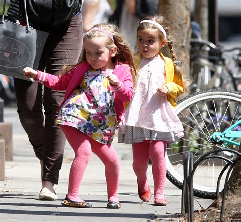 sarah jessica parker s twins bust a move on the streets of new york city photos huffpost