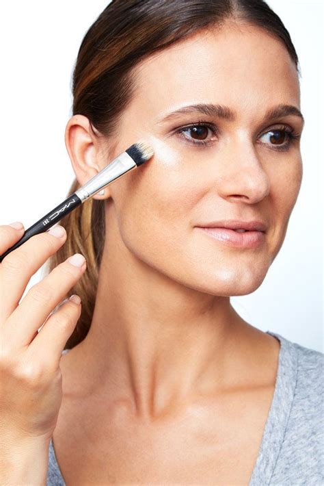 Highlighter Hacks Strobing Makeup Tutorial Popsugar Beauty Makeup