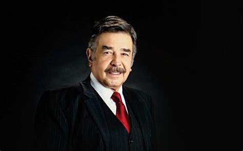 Actor, productor, director y un gran visionario de la alta comedia, del buen teatro y del excelente espectáculo es jorge ortiz de pinedo, quien este año está cumpliendo 50 años de gran trabajo dentro del medio artístico. Hijo de Jorge Ortiz de Pinedo desmiente rumor sobre muerte ...