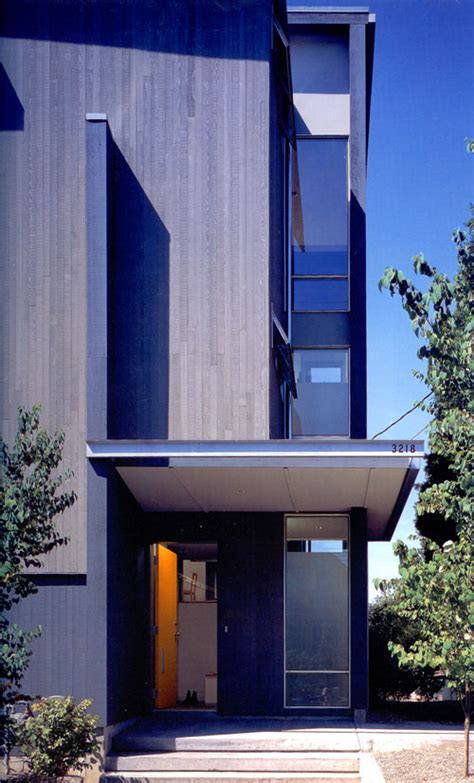 Know advantages and benefits of cantilevered canopy structure, search models and examples of cantilevered canopy structure from bdir inc. Residential Entry Canopies | BUILD Blog