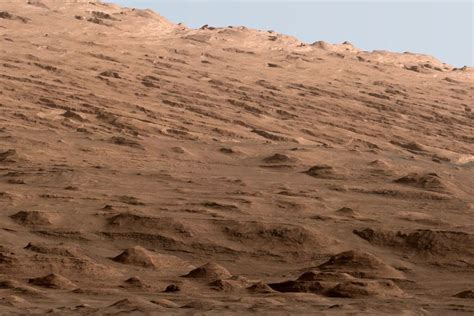 Curiosity Rover Snaps Panorama Of Massive Mars Mountain The Verge