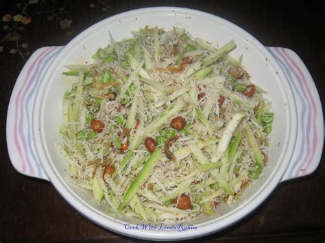 Jom kita belajar masak kerabu maggi dengan cara yang senang. LINDARAHIM-UMMYAISY: KERABU MANGGA