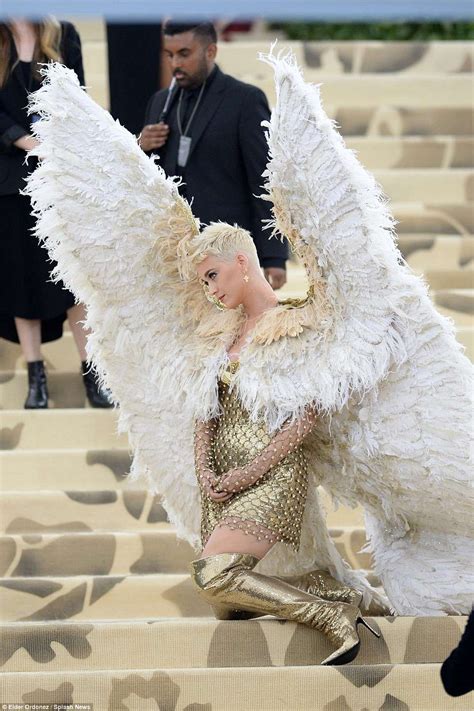 Celebs Divide The Internet With Crazy Met Gala Outfits Met Gala