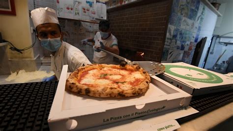 Dominos Pizza Reportedly Closes Italian Stores