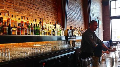 Elysian Bar A Bar In Seattle Wa Thrillist