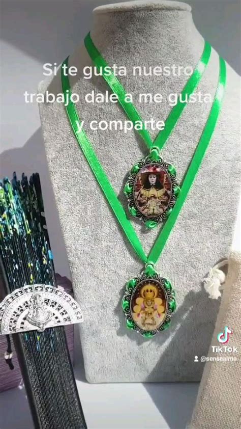 Medallas Religiosas De La Virgen Del Roc O Y Porta Abanicos Abanicos Joyas Cristales