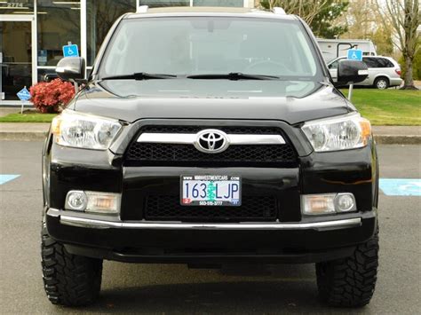 2013 Toyota 4runner Sr5 4x4 V6 40 L 3rd Seat Sun Roof Lifted