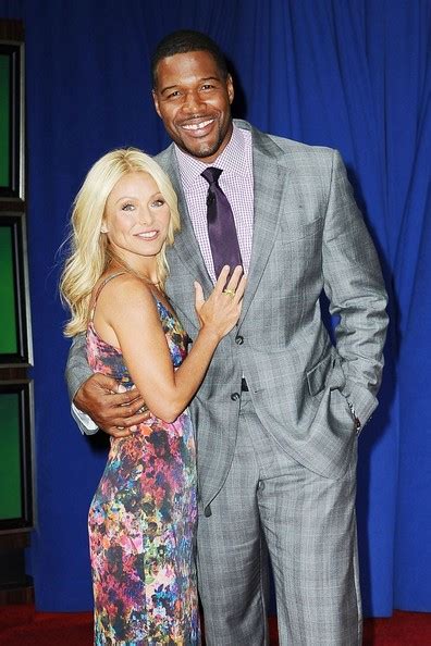Michael Strahan Officially Joins Kelly Ripa On Live With Kelly