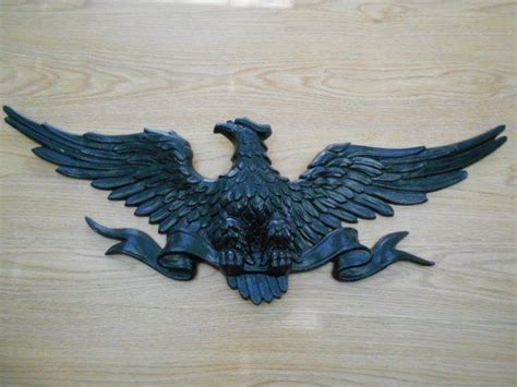 vintage 1971 sexton cast aluminum black eagle plaque 27 wide wing span usa eagle eagle wall
