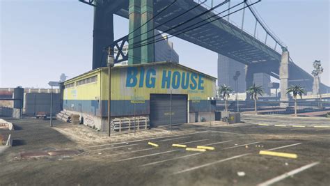 Cypress Flats Vehicle Warehouse In Gta Online On The Gta 5 Map Gta Boss