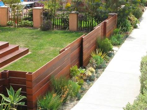 59 Diy Front Yard Privacy Fence Remodel Ideas Backyard Fences Sloped Yard Fence Design