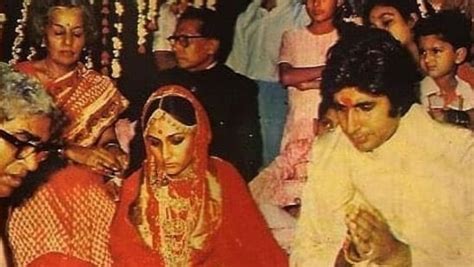 Amitabh Bachchan Jaya Bachchans Most Iconic Candid Pics Together From