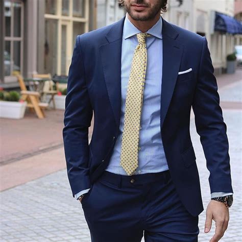 Navy suit and blue shirt color combinations. 41 Fabulous Mens Suit Styles Trends 2018 | Blue suit men ...