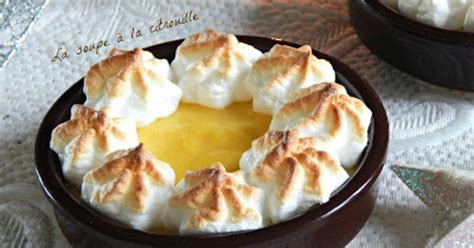 Crèmes à lorange meringuées légèrement acidulées