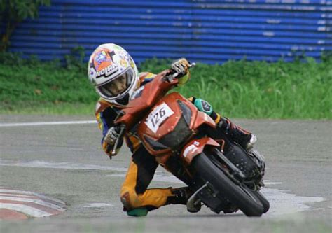 Maybe you would like to learn more about one of these? Reykat Yusuf Fadilah Berlatih Motor Matik & Bebek Selain ...