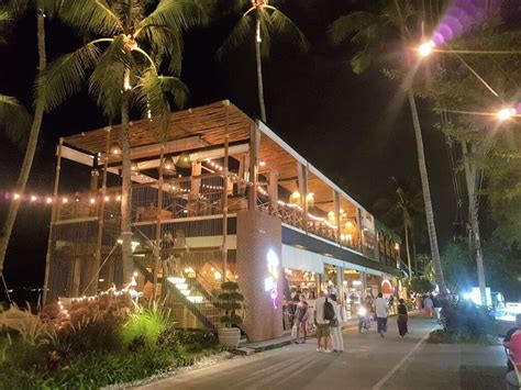 It cost you a bomb! The Funkiest Fisherman's Village Restaurants | Village ...