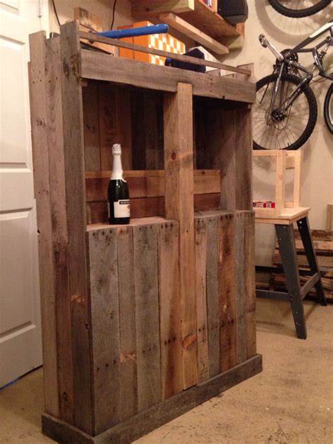 Offering a comprehensive selection of building bathroom cabinets, alibaba.com brings you the chance to get your hands on some of the finest products dominating the market trends currently. Hand built alcohol pallet cabinet | Rustic furniture ...