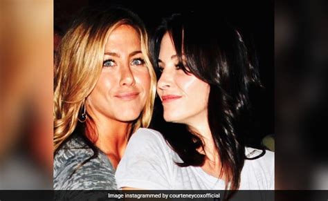 Jennifer Aniston Welcomed To Instagram By Courteney Cox With Iconic Fr