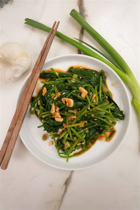 Minute Spicy Korean Spinach Side Dish Video Cj Eats Recipes