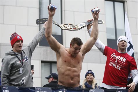 10 Photos Of Gronk Having The Best Time At The Patriots Super Bowl