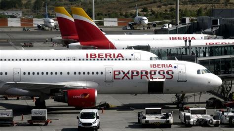 Iberia Lanza Descuentos Del 25 En Vuelos Por Navidad La Nueva España