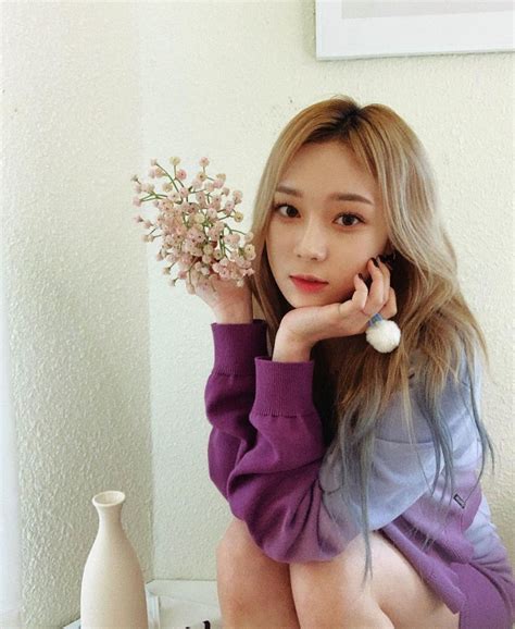 aespa s winter gains attention for her visuals with her new hair color in latest instagram