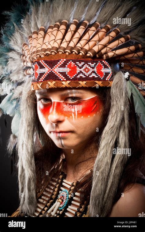 Native American Indian Chief War Bonner Headdress Stock Photo Alamy