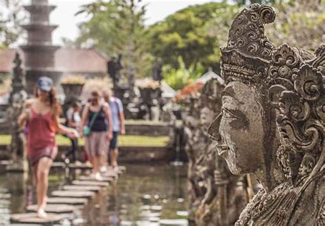 Bali Tirta Gangga The Stunning Water Palace Of Karangasem Kingdom