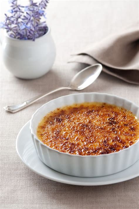 Ina garten, bobby flay & martha stewart dip into their recipe files — and their holidays past — to share the best treats and traditions of the season. 11 of Ina Garten's Most Delicious Valentine's Day Dessert Recipes | Dessert recipes, Brulee ...