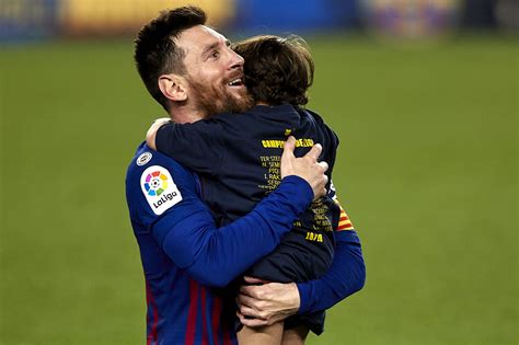 barcelona-s-lionel-messi-works-out-at-home-with-a-little-help-from-ciro-barca-blaugranes