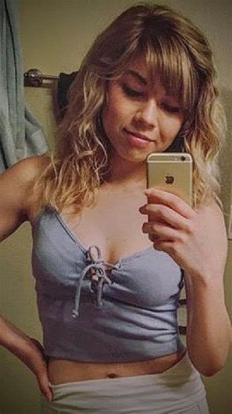 My Saves Jennette Mccurdy Bikini Jennifer Aniston Style Jennette Hot