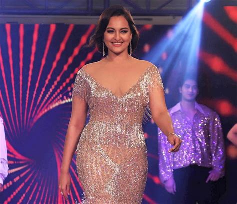 Sonakshi Sinha Takes To Twitter To Publicly Dismiss Fraud Case Allegations Masala