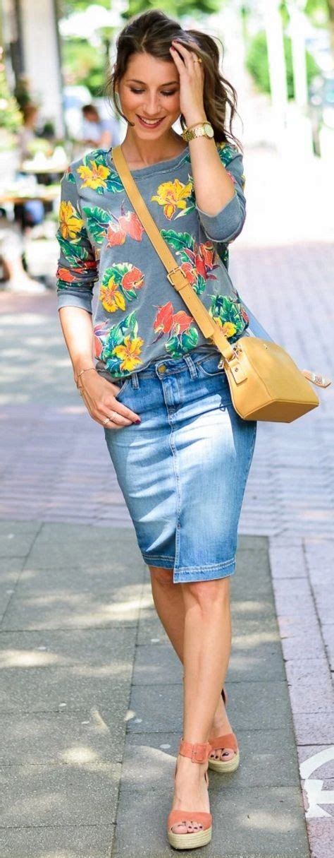 Lovely Denim Skirts To Wear Now