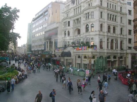 Rome2rio makes travelling from trafalgar square to holiday inn london camden lock, an ihg hotel easy. Leicester Square during the day - Picture of Premier Inn ...