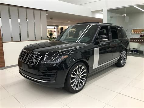 Land rover says the range rover p400e should deliver up to 31 miles of electric driving range per charge. New 2019 Land Rover Range Rover V8 Supercharged SWB ...