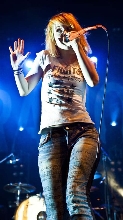 Hot In Celebrity Circles Hayley Williams Photo Gallery