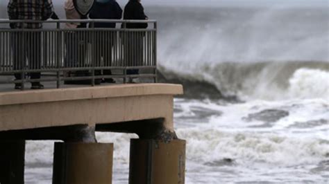 Sixty Million At Risk As Deadly Frankenstorm Sandy Triggers Mass