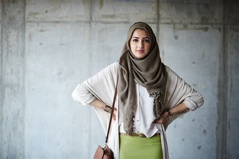 How To Draw A Muslim Girl With Hijab Terkini Meiyurita