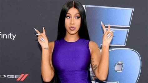 Cardi B Accidentally Posted A Nude On Her Instagram Story After