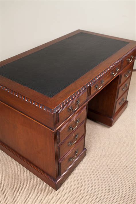 Mahogany Kneehole Desk Antiques Atlas