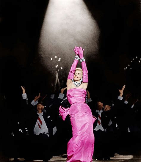 Marilyn Monroe Iconic Pink Dress Vlrengbr